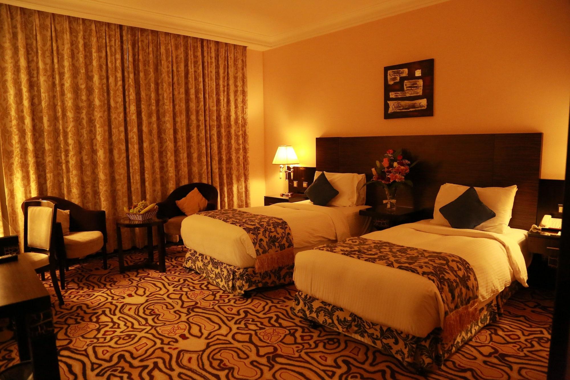 ชาร์ญะห์ พาเลซ โฮเต็ล Hotel ชาร์จาห์ ภายนอก รูปภาพ