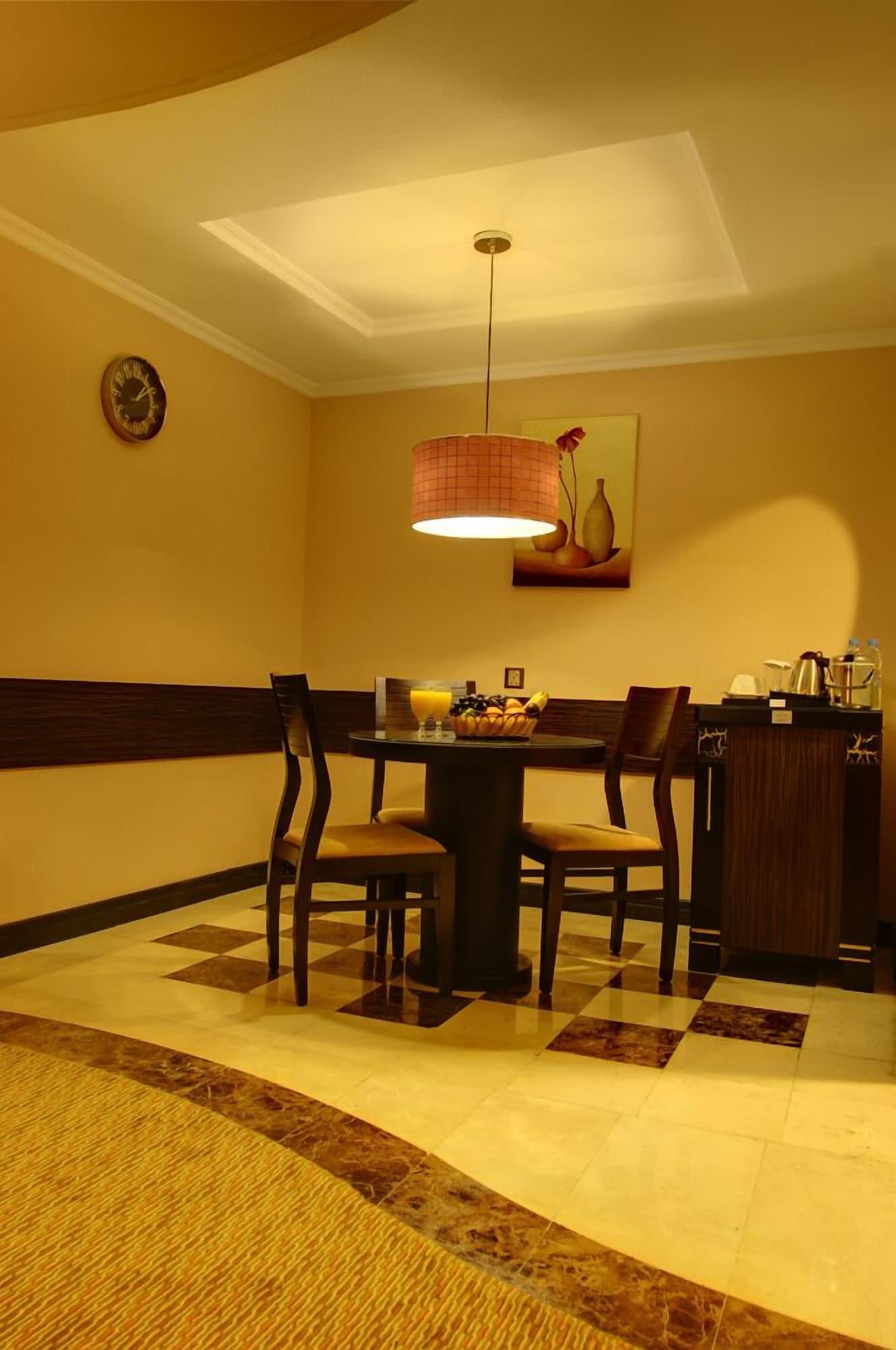 ชาร์ญะห์ พาเลซ โฮเต็ล Hotel ชาร์จาห์ ภายนอก รูปภาพ
