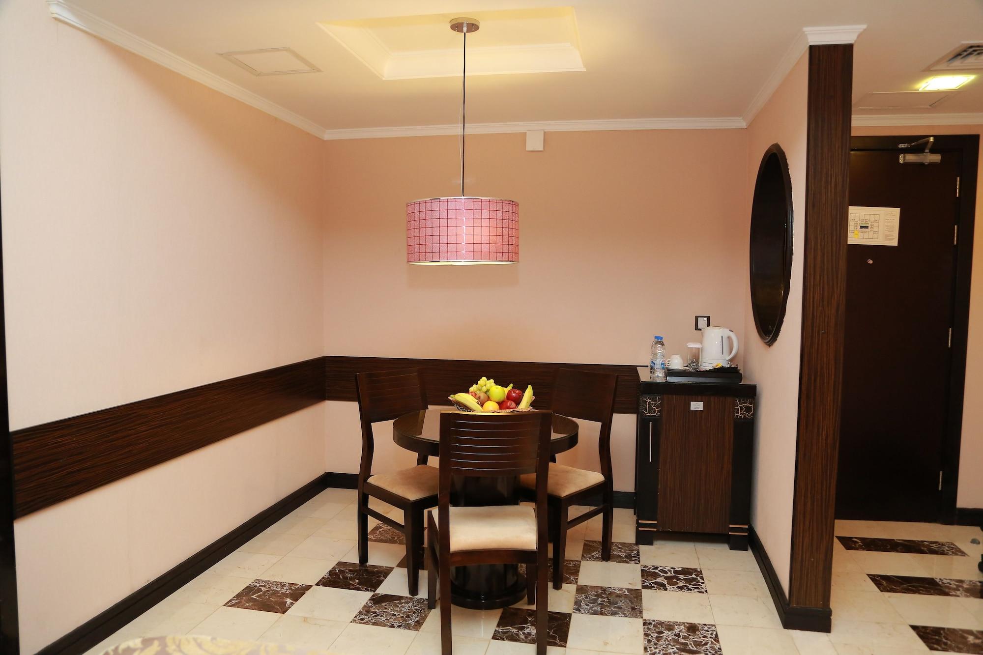 ชาร์ญะห์ พาเลซ โฮเต็ล Hotel ชาร์จาห์ ภายนอก รูปภาพ