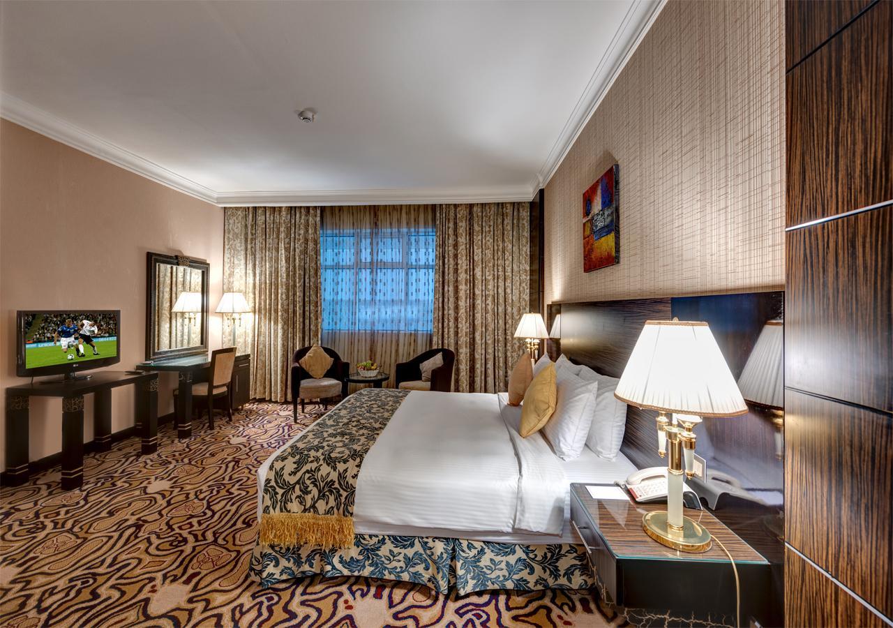 ชาร์ญะห์ พาเลซ โฮเต็ล Hotel ชาร์จาห์ ภายนอก รูปภาพ