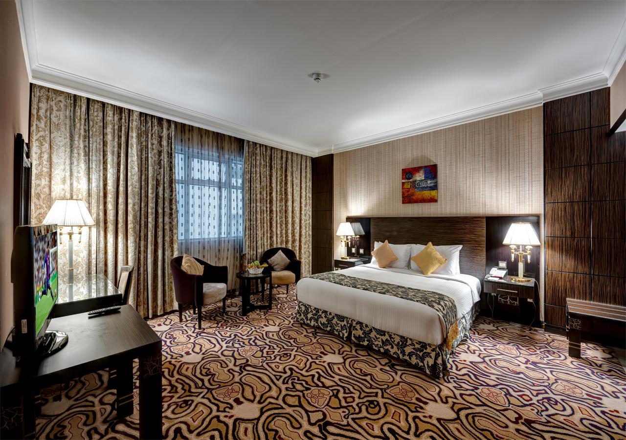 ชาร์ญะห์ พาเลซ โฮเต็ล Hotel ชาร์จาห์ ภายนอก รูปภาพ